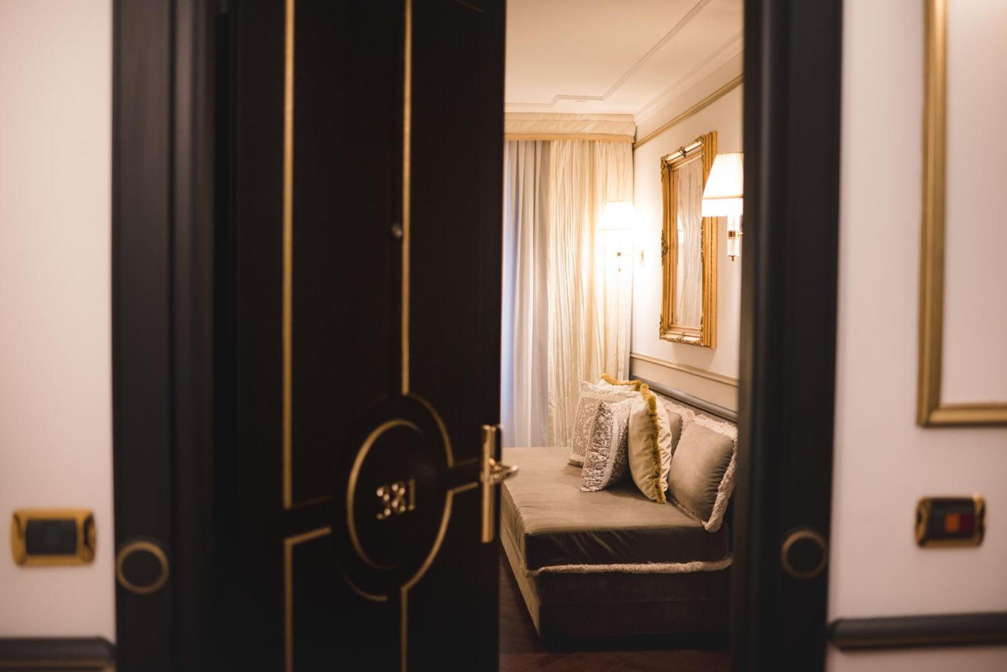 Splendid Venice - Starhotels Collezione Esterno foto A suite at the hotel